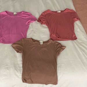 Set a three crop tops